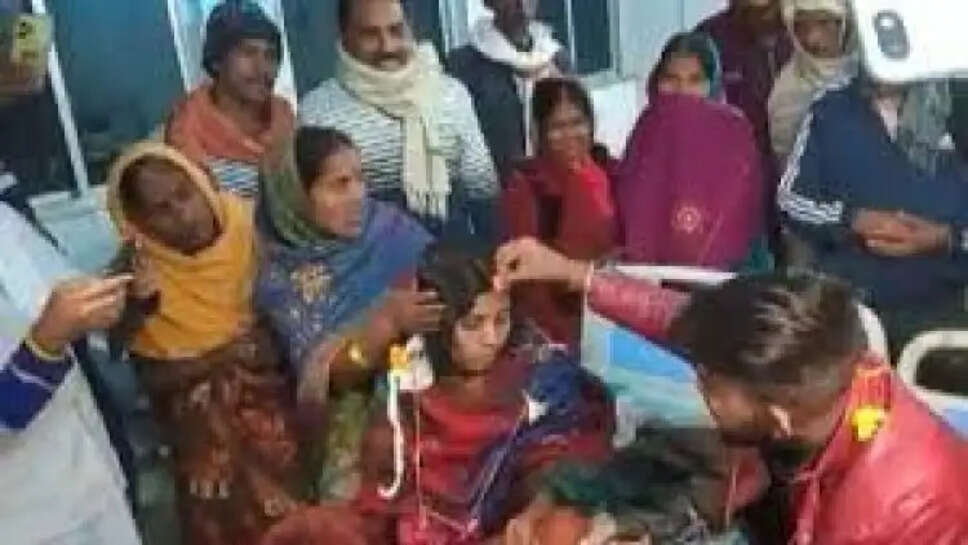 हादसे ने बना दिया पति-पत्नी को प्रेमी जोड़ा! यह शादी आपको हैरान कर देगी