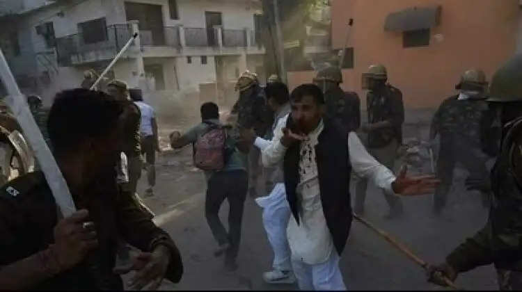 Haryana News: पंचकूला में सरपंचों पर लाठीचार्ज, 100 से ज्यादा घायल, ई-टेंडरिंग का कर रहे विरोध