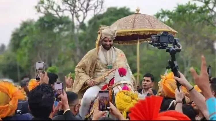 दिग्विजय चौटाला की शादी में दिग्गजों के अलावा हरियाणा की पूरी सरकार पहुंची, लेकिन दादा-चाचा नहीं पहुंचे