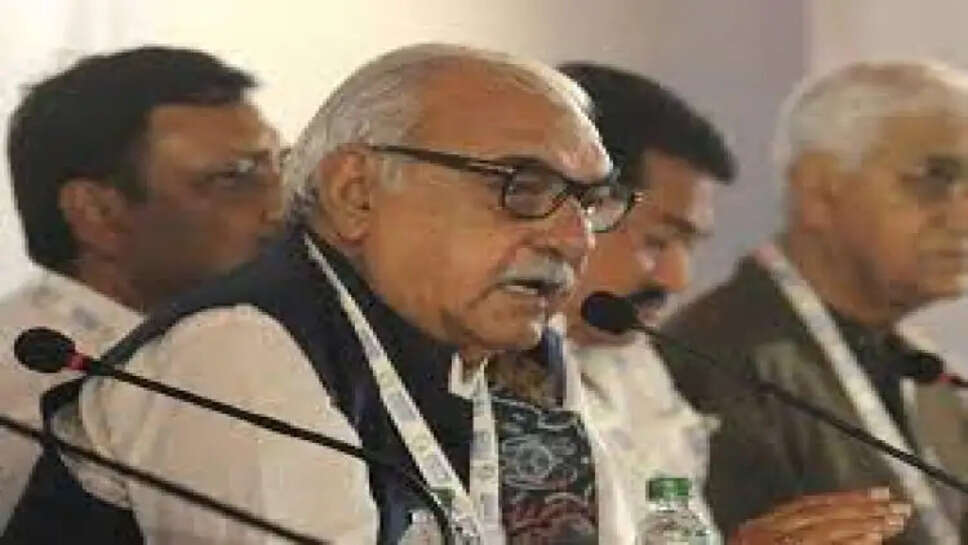 बजट सत्र: हुड्डा बोले- ई-टेंडर से कितना कम हुआ भ्रष्टाचार, सीएम बोले-कम हुआ, हुड्डा बोले-जारी रखें