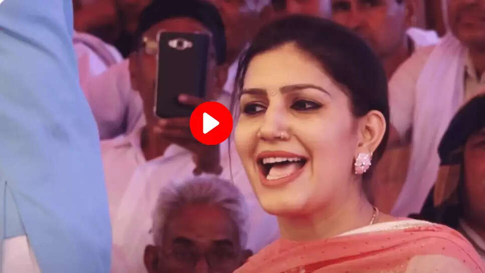 8 years ago, Sapna Choudhary used to go on stage on the song
