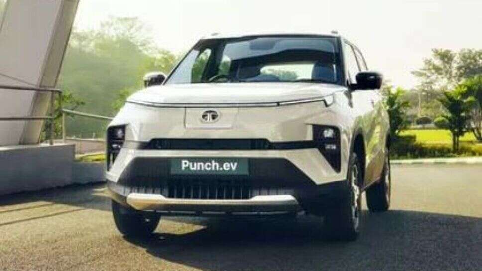 Tata Tiago EV offers,festival offers on tata cars,discounts on tata cars,Tata Punch EV offers,Tata Nexon EV offers,Tata EV Cars Festival Offers 2024,टाटा टियागो ईवी ऑफरxटाटा कारों पर फेस्टिवल ऑफर,टाटा कारों पर छूट,टाटा पंच ईवी ऑफर,टाटा नेक्सन ईवी ऑफर,टाटा ईवी कार फेस्टिवल ऑफर 2024