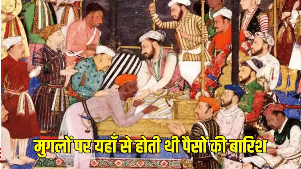 जनता पर कर जहां तक मुगल सम्राटों का सवाल है, वे कमाई के लिए जनता पर कर लगाते थे। किसानों को उनकी उपज पर कर दिया जा रहा था।